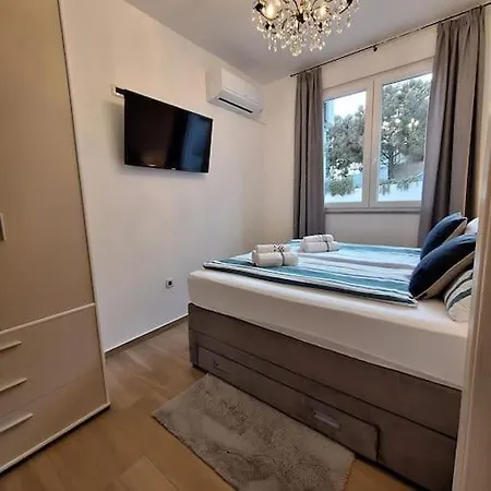 Znjan 50m ----seasun&relax---- Location Апартаменты