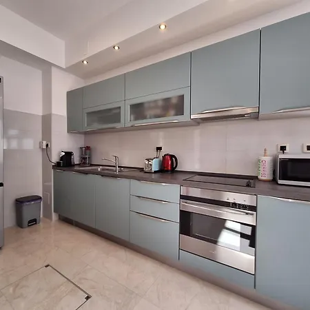 Znjan 50m ----seasun&relax---- Location * Сплит